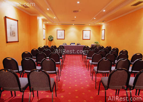 Tryp Macarena 7